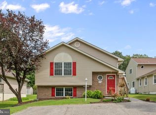 311 Greyhound Rd, Baltimore, MD 21221