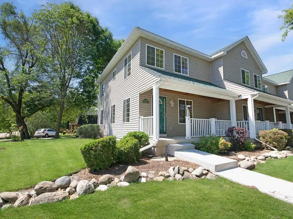 218 Elmhurst COURT #D-4, Williams Bay, WI 53191