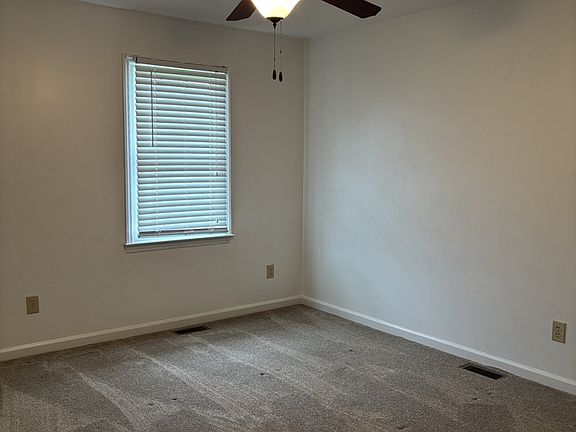 2nd image of 207 S Lincoln St