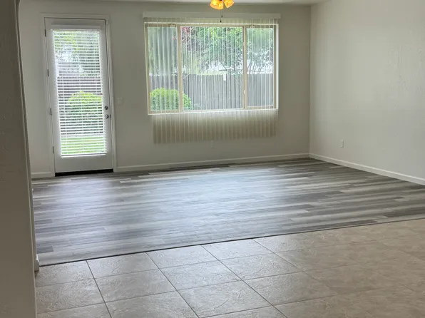 2302 S Grand St, Visalia, CA 93292