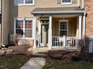 251 Springbrook Trl S, Oswego, IL 60543