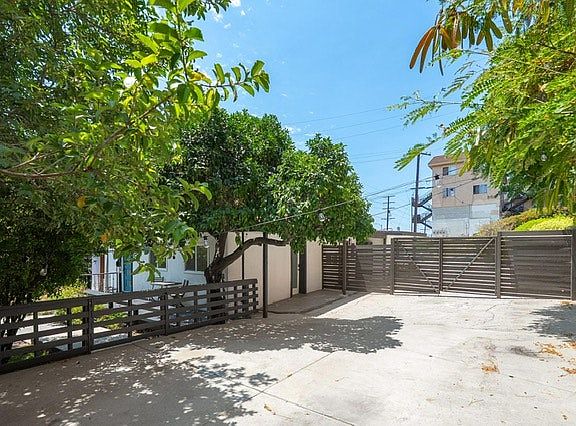 Gated Driveway