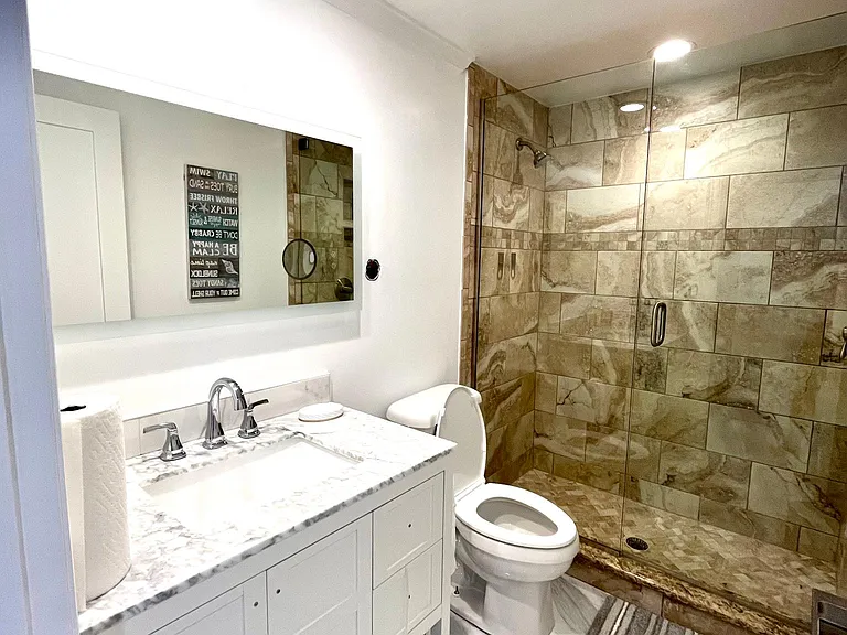 455 Bayside Ave — Photo 21
