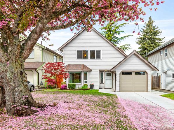 15063 98th Ave, Surrey, BC V3R 5W9