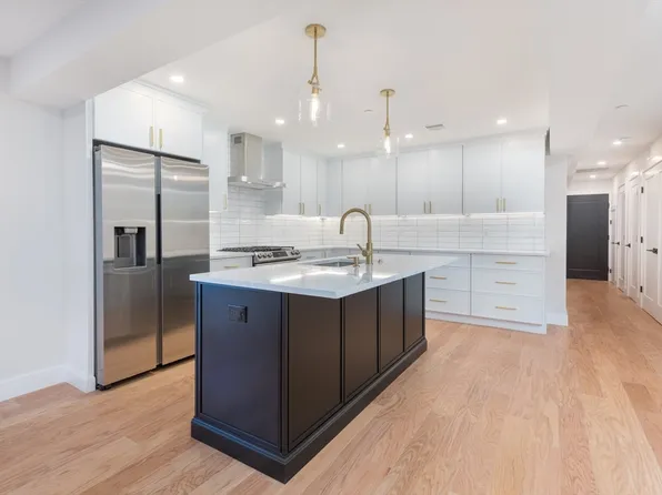 148 Falcon St #1, Boston, MA 02128