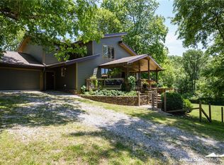 16076 Hazel Valley Rd, Fayetteville, AR 72701