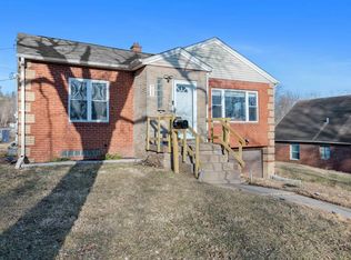 711 Belmont St, Davenport, IA 52804