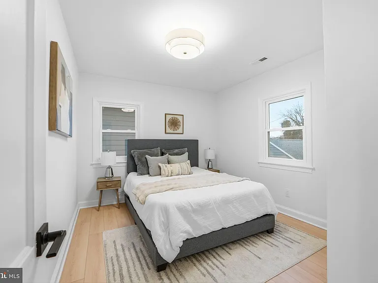 5520 N Capitol St NW — Photo 24