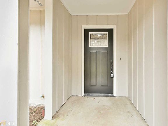 4th image of 501 Waterwood Bnd