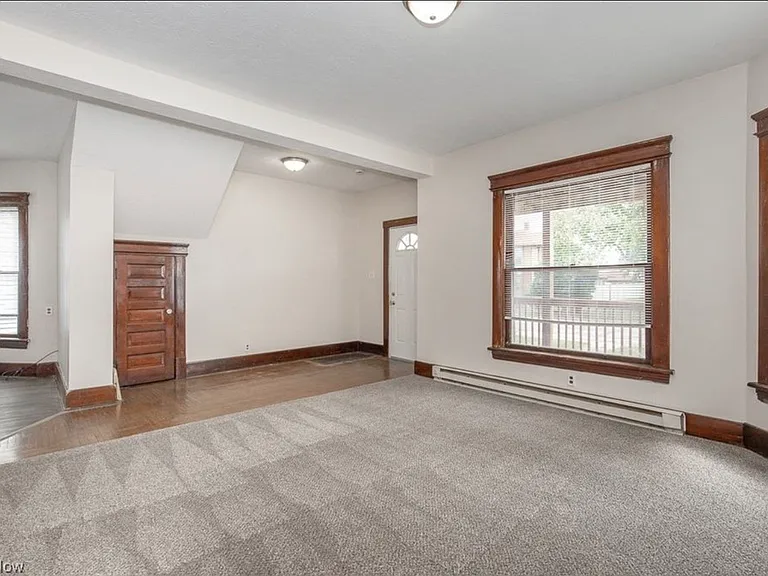 518 Washington Ave #1 — Photo 2
