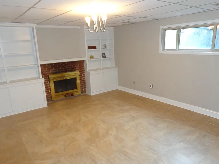 2324 N Quantico St — Photo 25