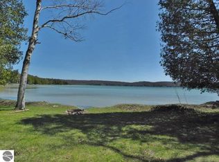 5447 S Maple City Rd, Maple City, MI 49664