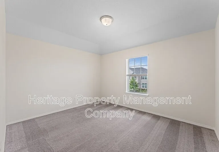 942 Blue Violet — Photo 42