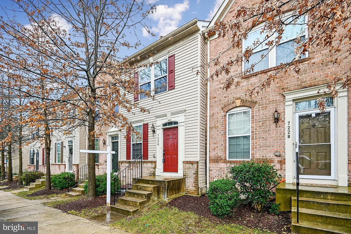 7226 Abbey Rd photo 1