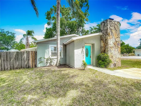 3702 W Reynolds St, Plant City, FL 33563