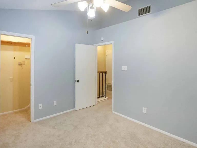 1411 Gracy Farms Ln #76 — Photo 14