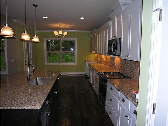 5th image of 805 Piccadilly Drive Site #607-lot 607