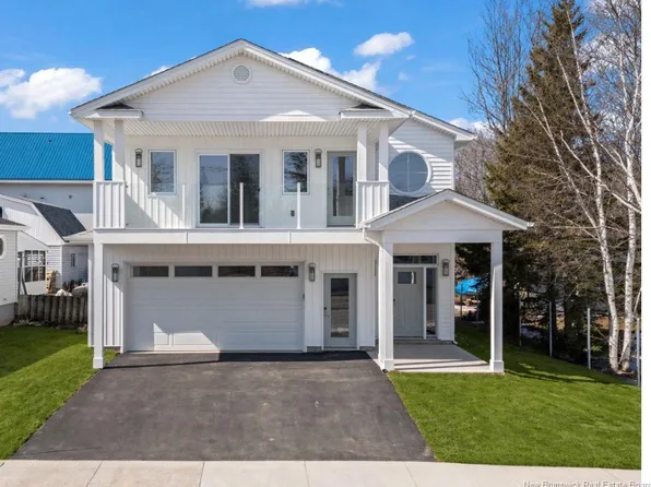 133 Pleasant St, Shediac, NB E4P 2L4