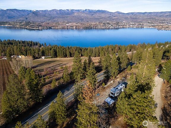2nd image of 990 Upper Ridge Road