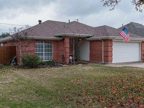 2nd image of 950 N Meadow Cir