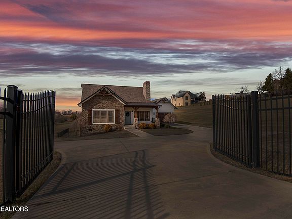 5th image of 1562 Pullen Rd