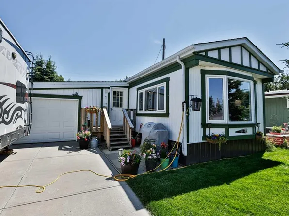 431 3rd St N, Vulcan, AB T0L 2B0