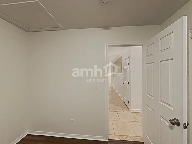 7624 Silver Mallard Ave — Photo 14
