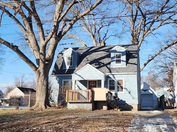 1011 E Seneca Pl, Peoria, IL 61603