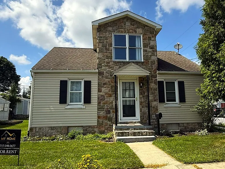 801 W Cherry St — Photo 1