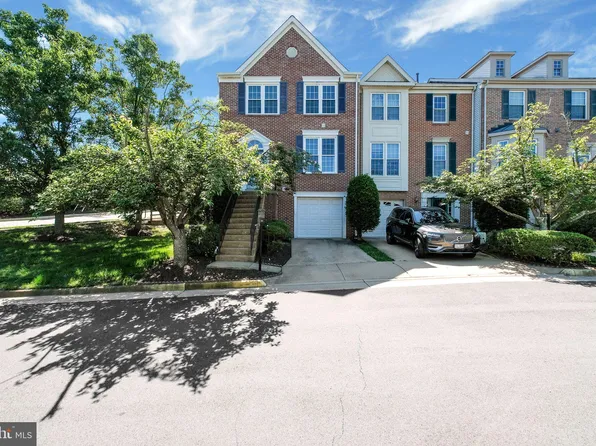 8011 Readington Ct, Springfield, VA 22152