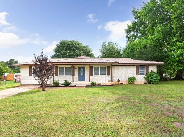 614 Elizabeth Rd SW, Jacksonville, AL 36265
