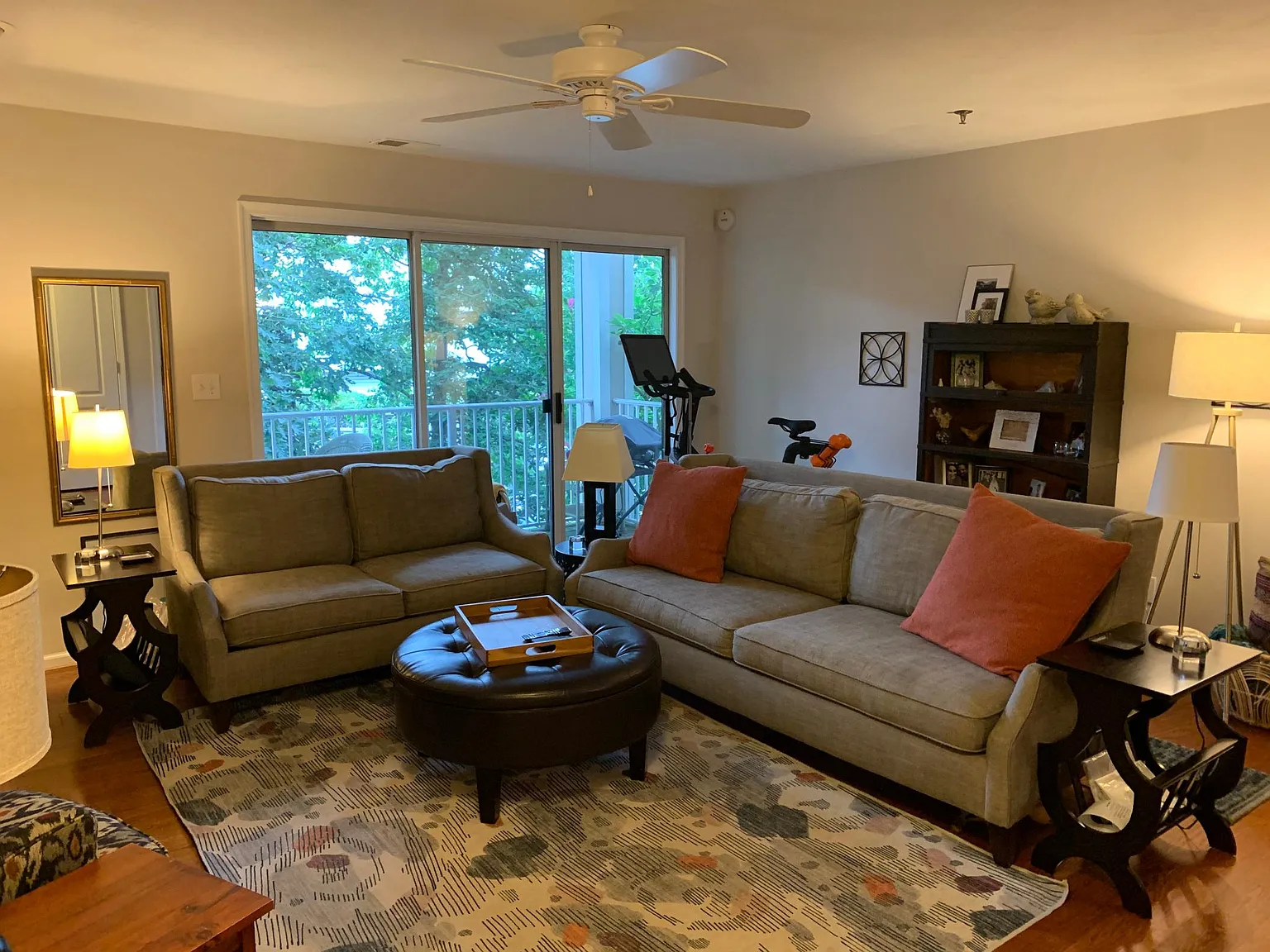 2 bed, 1256 sqft, $2,250 — Photo 2