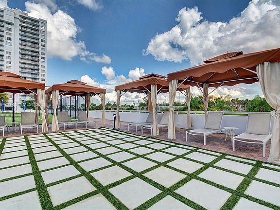 4th image of 2851 NE 183rd St APT 1402E
