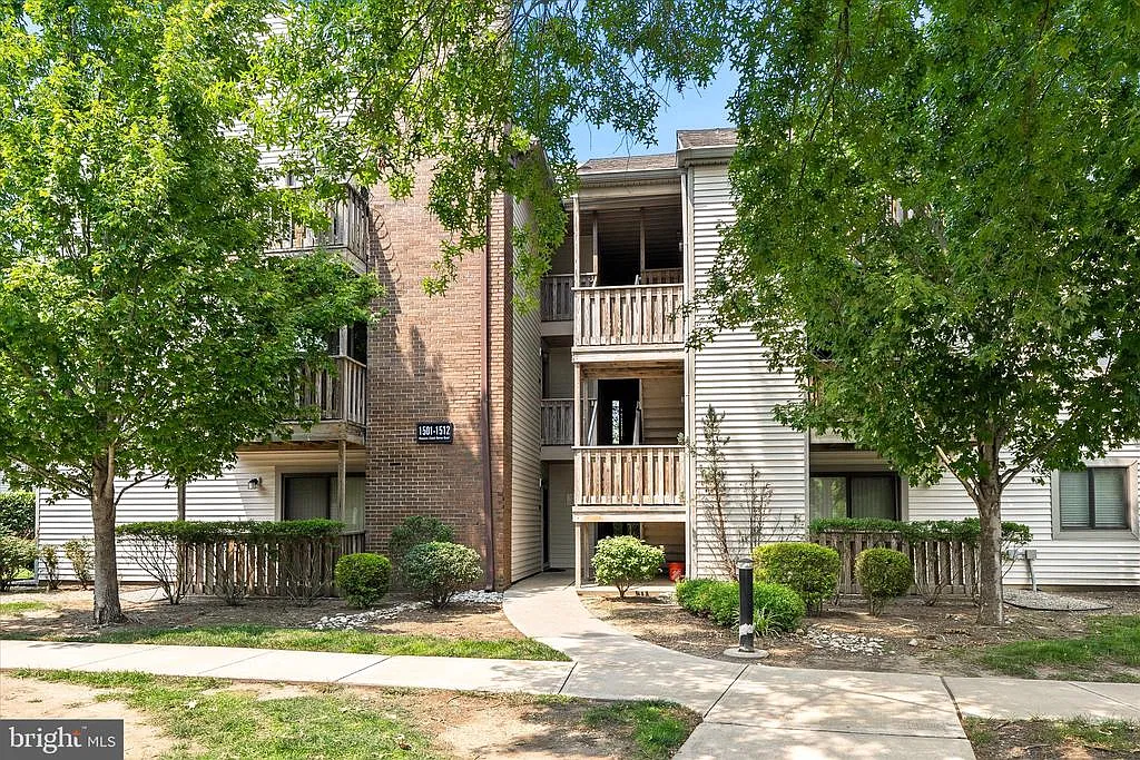 1 bed, 1.0 bath, 675 sqft, $1,950 — Photo 1