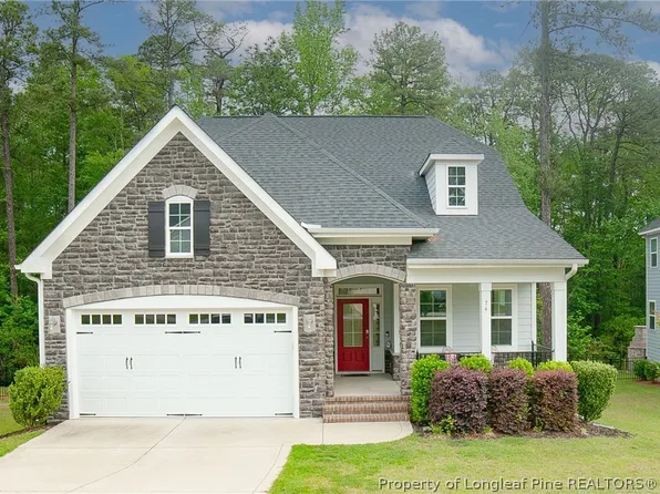 74 School Side Dr, Spring Lake, NC 28390