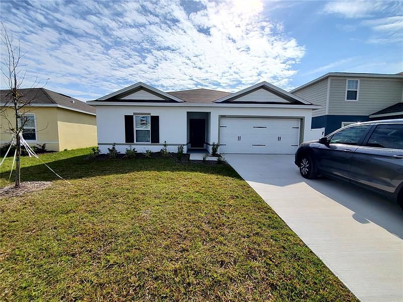 1st image of 1420 Feather Ln