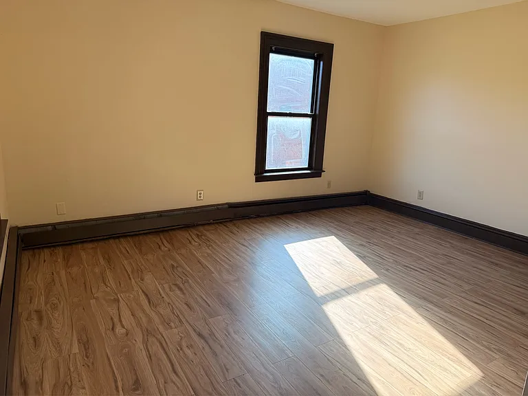 52-54 Alden St #52A-202 — Photo 2