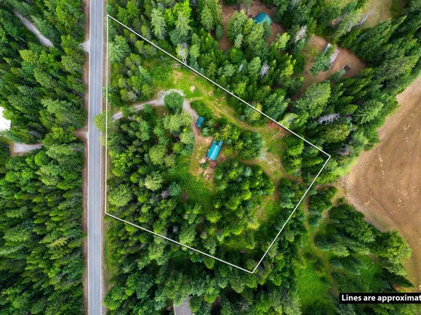 1053 Upper Pack River Rd, Sandpoint, ID 83864