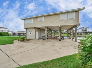 23019 Lunes St, Galveston, TX 77554