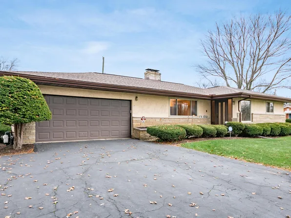 1020 Meadowview Dr, Columbus, OH 43224