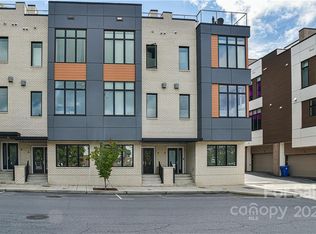 6 Bauhaus Ct, Asheville, NC 28801