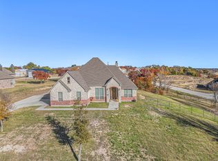 1009 Delton Dr, Springtown, TX 76082