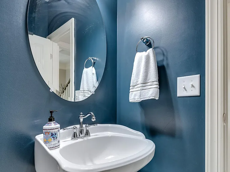 8335 Saint Danasus Dr — Photo 18