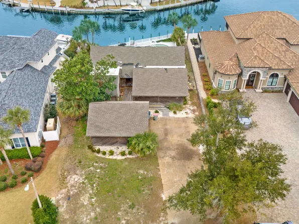 242 Marlin Cir, Panama City Beach, FL 32408