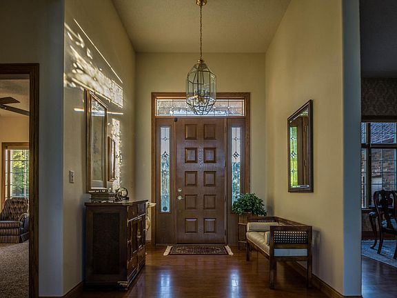 3rd image of 12972 Prairiewood Dr