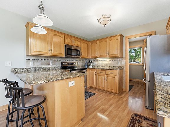 5th image of 38249 Everton Ave