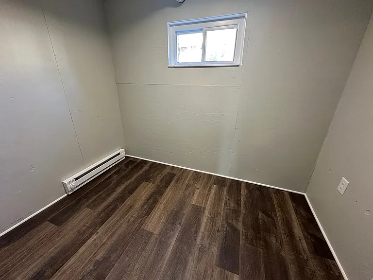 137 Stevens Ave — Photo 8