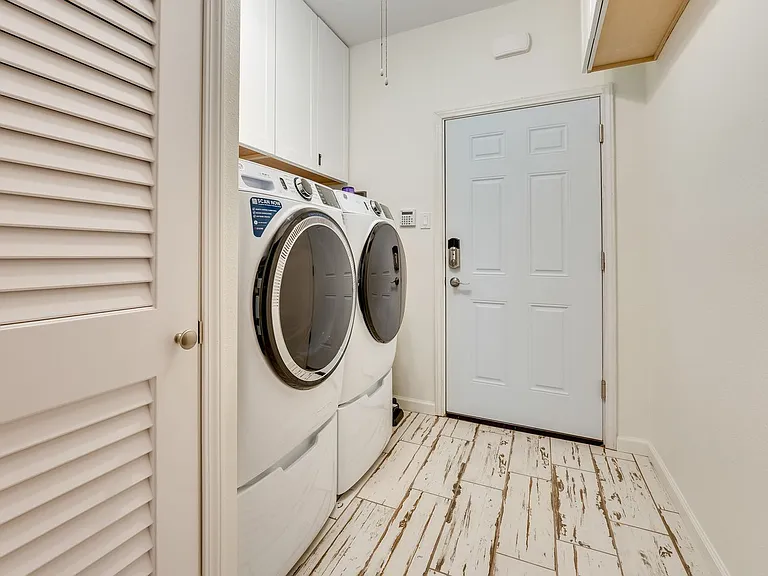 Laundry Room Cabinet