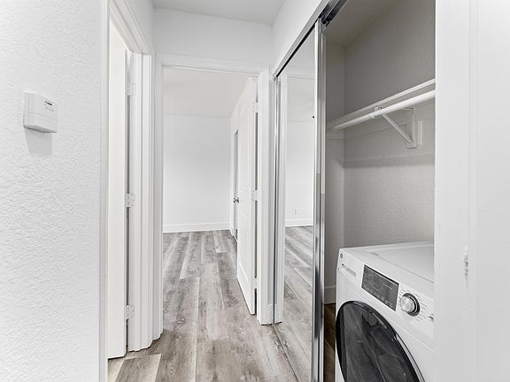 4th image of 323 14th St #11
