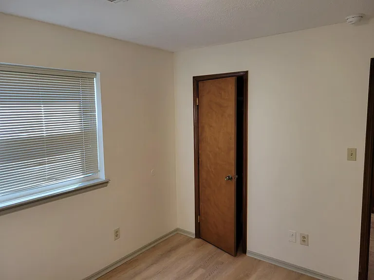 FRONT BEDROOM W/ CLOSET